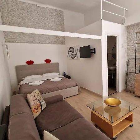 Apartment 4 Via Valona - Executive Luxury