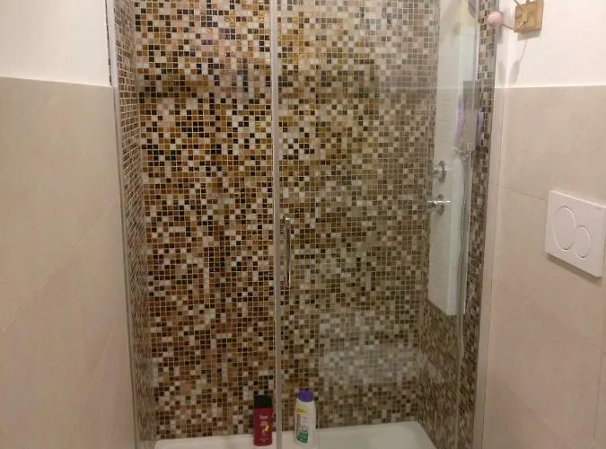 4 Via Valona - Executive Luxury בארי